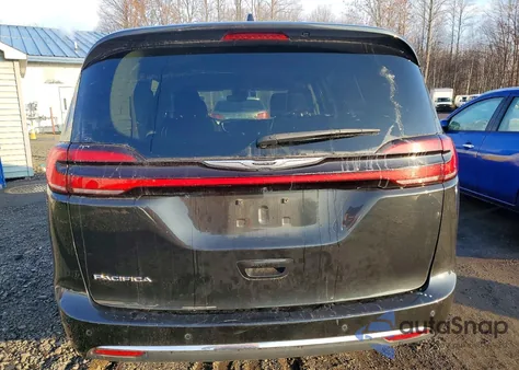 2023 Chrysler Pacifica Touring L z USA, uszkodzony, nr VIN 2C4RC1BG2PR606608